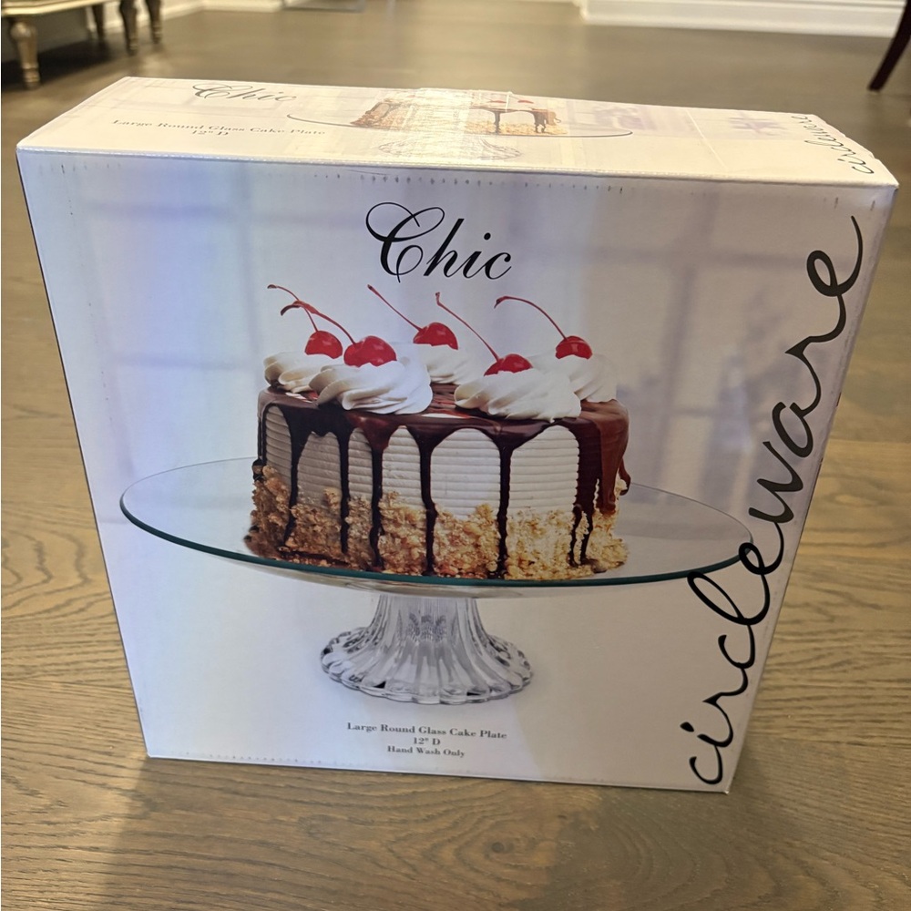 12” Glass Cake platter with stand new in box retail $69